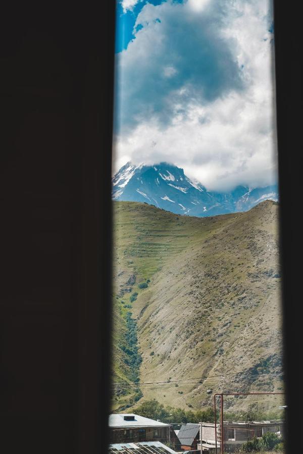 Appartamento Kazbegi Folk Esterno foto