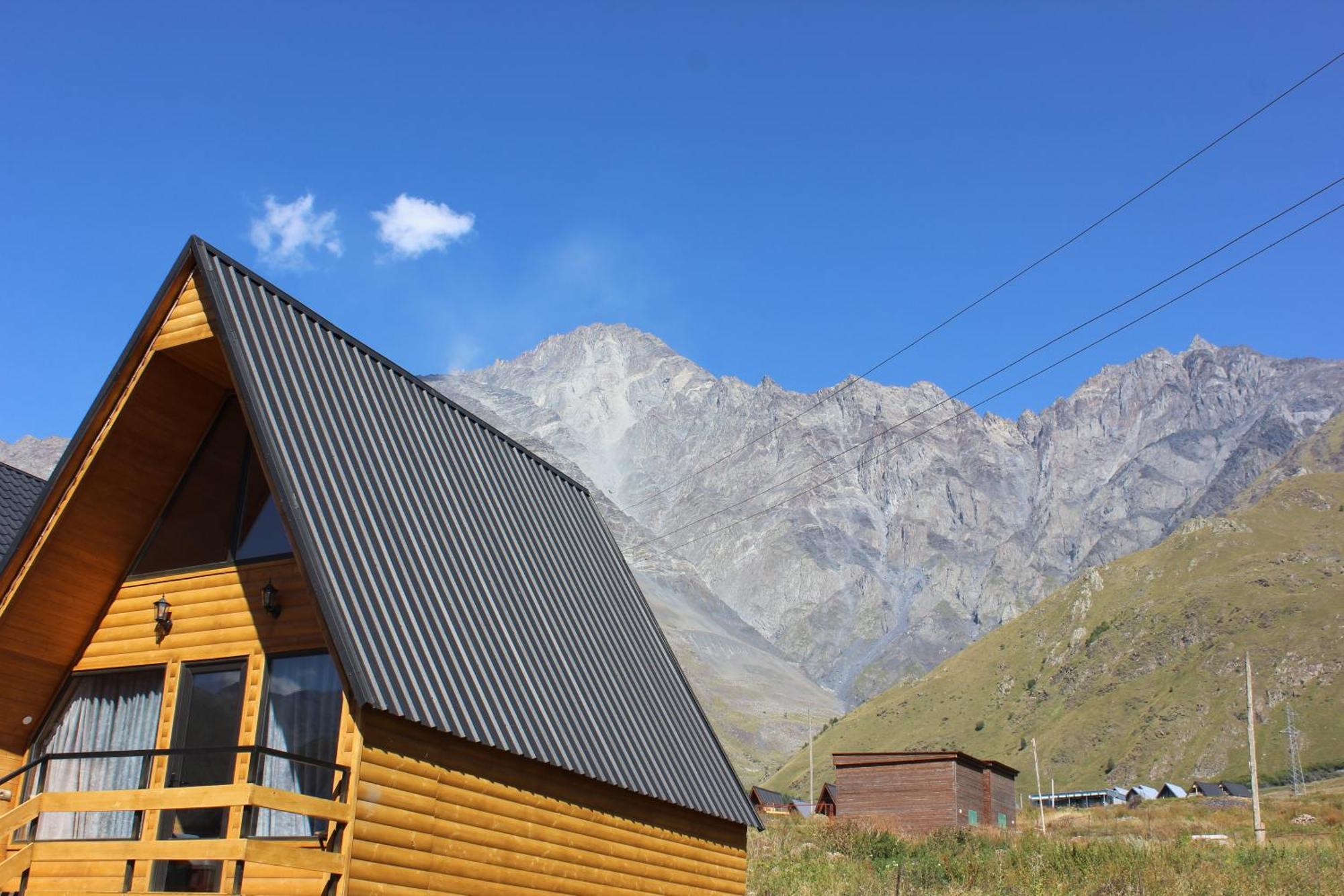 Appartamento Kazbegi Folk Esterno foto