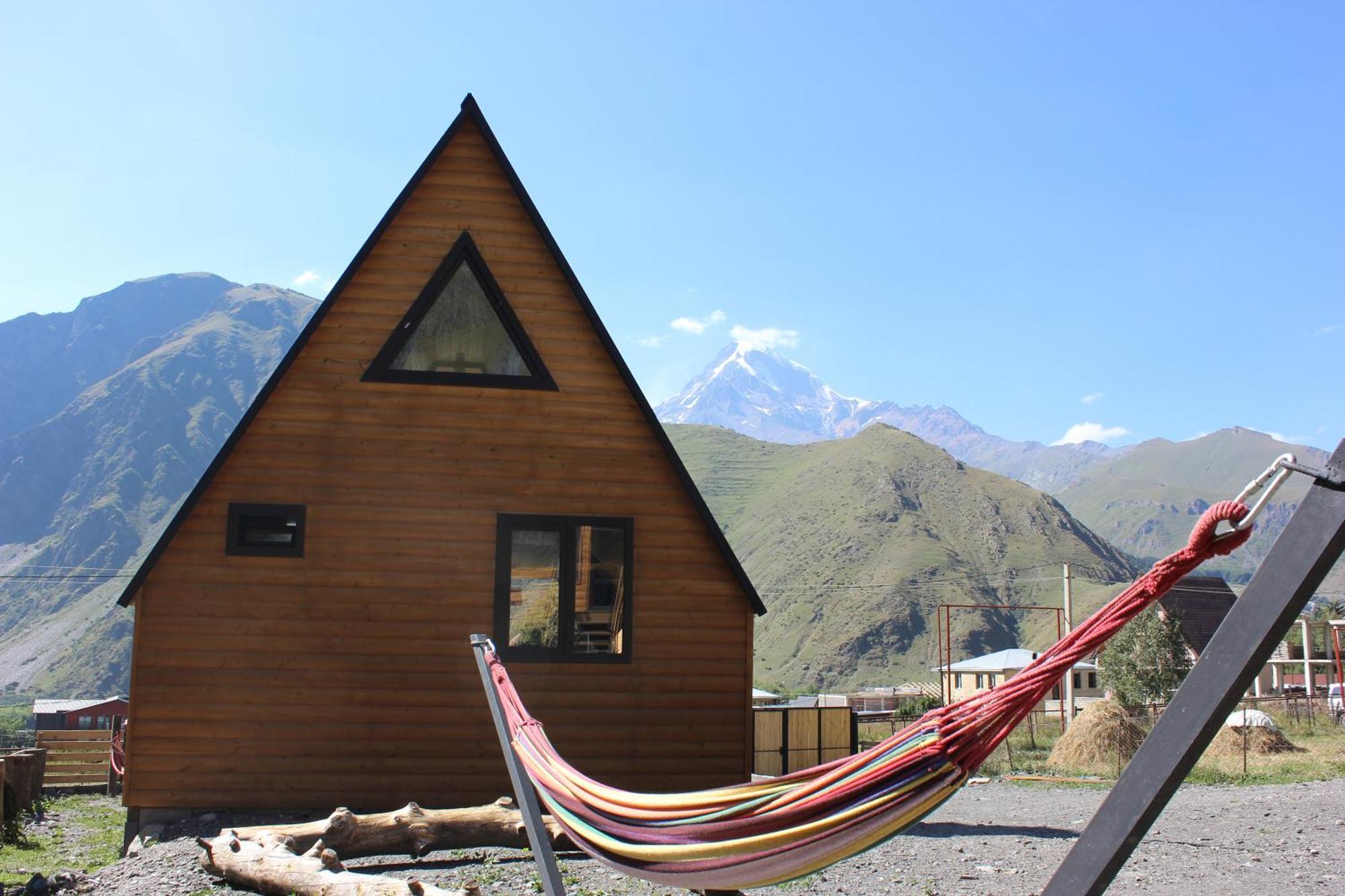 Appartamento Kazbegi Folk Esterno foto