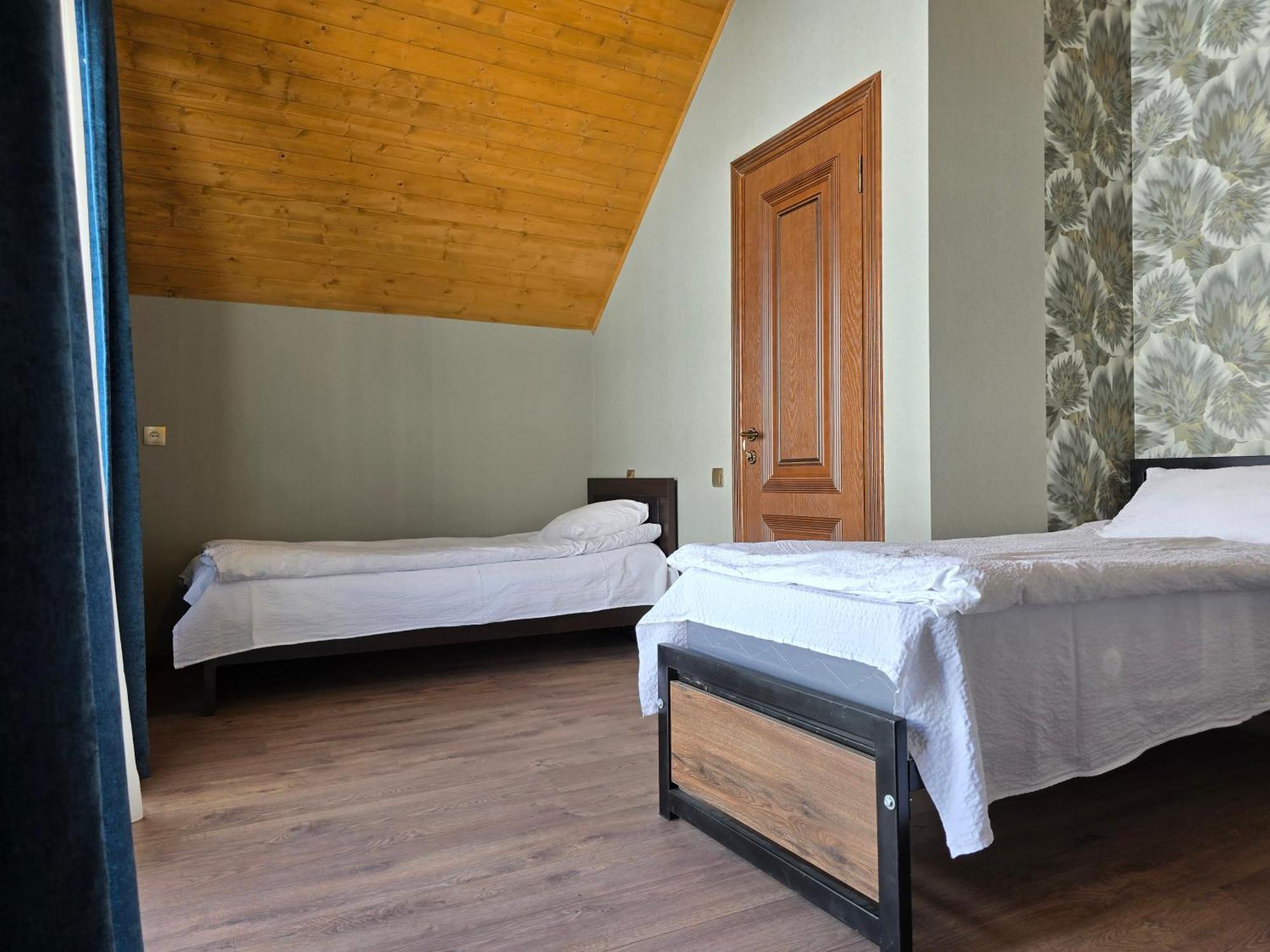 Appartamento Kazbegi Folk Esterno foto